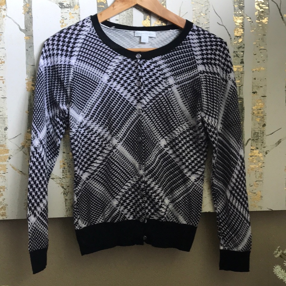 New York & Company Sweater